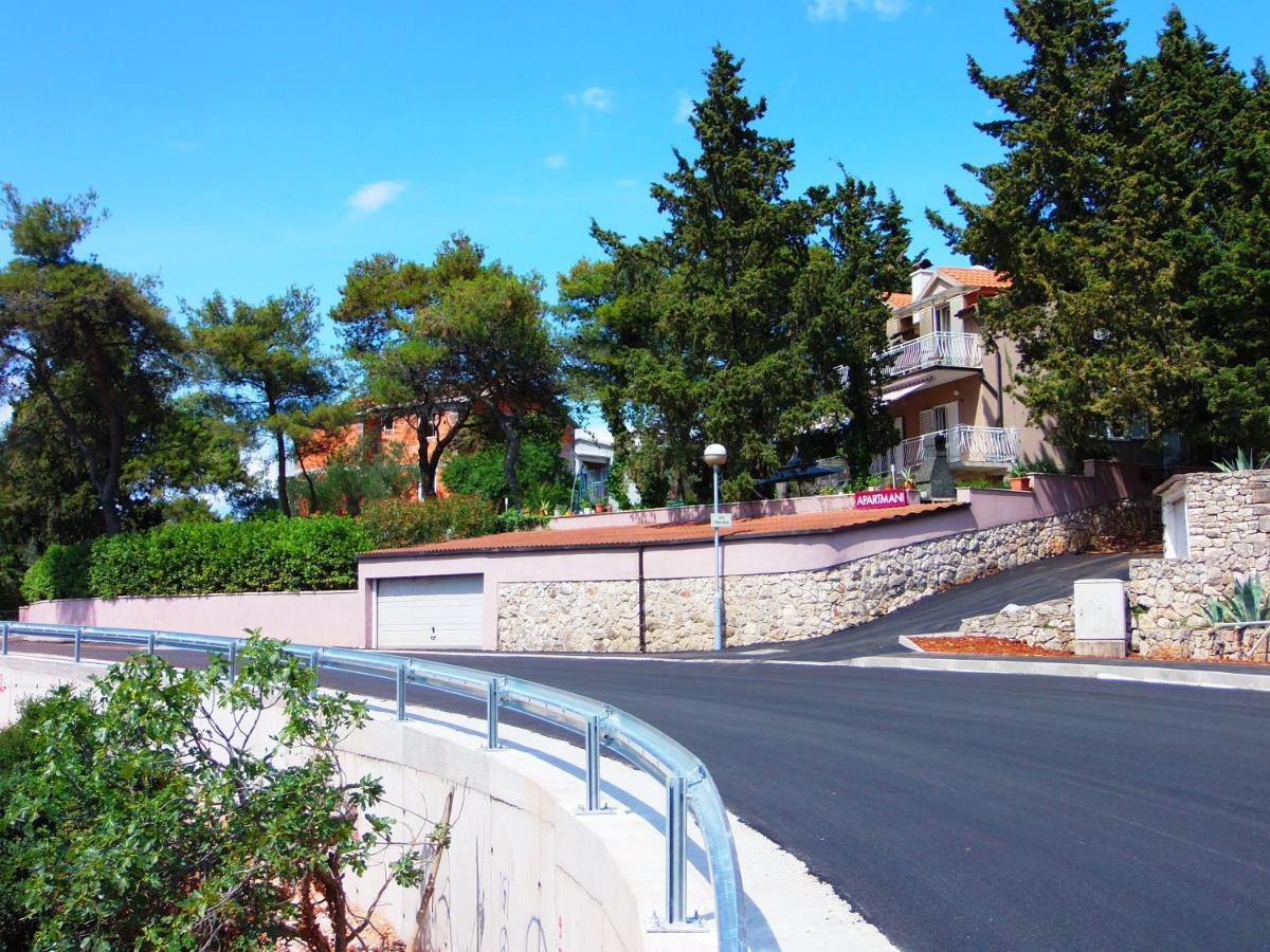 Adrienn Apartments Стари Град Экстерьер фото