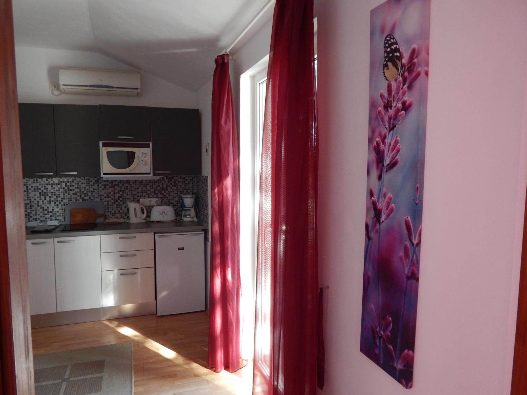 Adrienn Apartments Стари Град Номер фото